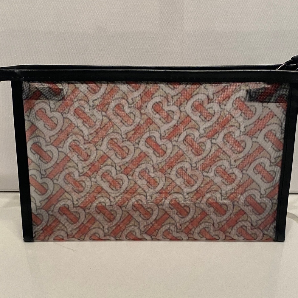 ✅ PRICE IS FIRM ✅ Designer Logo Print Mesh Bag